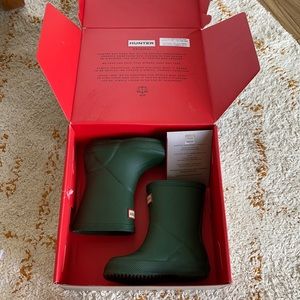 NIB Toddler Hunter Boots